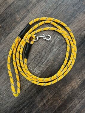 Mountain Dog Standard Clip Leash 8ft